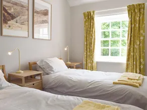 2 chambres à coucher à Somerby - Image 5