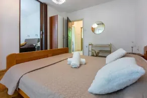 House Igor - Image 5