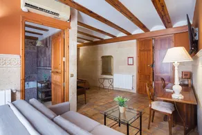 Inn 'Suite Junior' with Private Terrace, Wi-Fi and Air Conditioning - Image 5