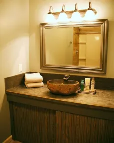 Upscale luxury home just a few blocks from beach - Image 5