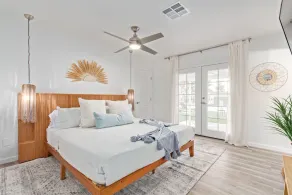 Stunning Backyard -Mini Golf & Heated Pool! 5 Mins to Old Town Scottsdale! - Image 4