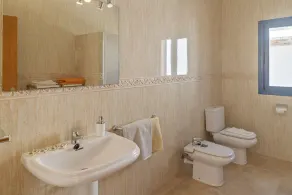 Es Lliri Blanc - Image 2