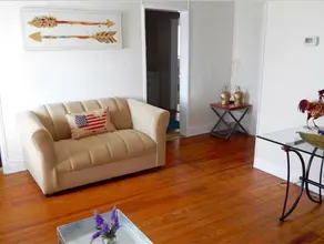 The Freckled Farmhouse near Gettysburg Battlefields, Wineries, Skiing, & Hiking Sleeps 14 - Image 5