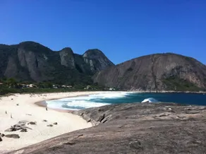Maison moderne, 4 suites, sur la plage d'Itacoatiara, à 40 minutes de Rio de Jane - Image 2