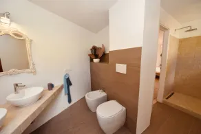 Villa med pool, tennisbane, ping-pong, have, grill, 10 min gang til havet - Image 4