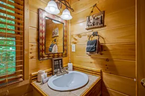 Beary Sweet Retreat - Hyggeligt 2 Bed / 2Bath Cabin w / Private Hot Tub! Backs til GSMNP! - Image 5