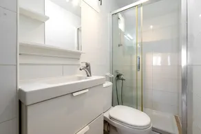 Central modern 3bdr, A/C, wifi & Parking - Image 3