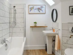 3 bedroom accommodation in Bridlington - Image 4
