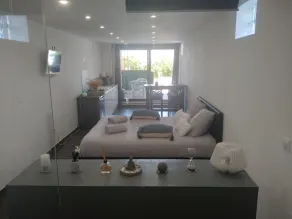 Charming 30m2 loft studio with new terrace and swimming pool - Image 5