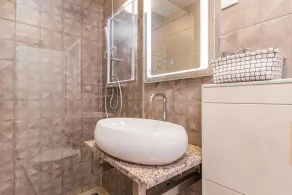 Lujosa villa con piscina privada y terraza - Image 5