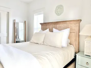 Private, updated 30a Beach Bungalow - Image 2