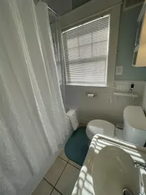 Sleeps 12 and just steps away from Sebago Lake - Image 2