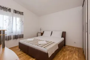 Luxurious apartment with sea view**** <br>3 bedrooms <br>Optional rental car (SUV) - Image 4