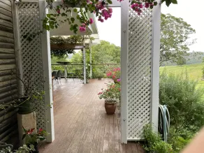 Byron Country Cottage - Image 4