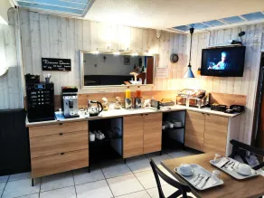 Hôtel Le P'tit Monde - Image 5