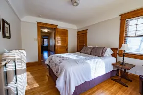 Beautiful 4BR 2 bath Craftsman home, completely renovated, roomy, handy location - Image 5