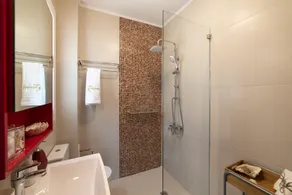 Luxury mezonette with private infinity pool next to beach - Image 3
