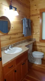 Mckenzie River Cabin @ The Log Canin Inn - Image 2