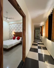 Hotel Shimla Grand - Image 3