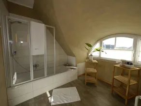 Exclusive thatched house on the water, terrace, fireplace, sauna, WLAN, barbecue.145m² - Image 4