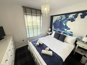 Stunning Ground Floor Coastal Apartment - Sleeping 4 in 1 Bedroom - Pool and Beach Access Included. - Image 5