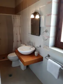 Villa Petra -Fantastic Sea and Mountain Views, High speed internet in all rooms - Image 4