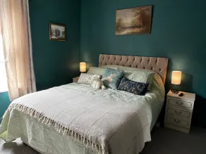 Robin’s Hollow: 2BD Home Near Wrexham AFC - Image 4