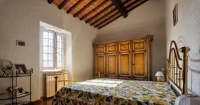 Bauernhaus Ende 800 mit Veranda im Freien - Image 3