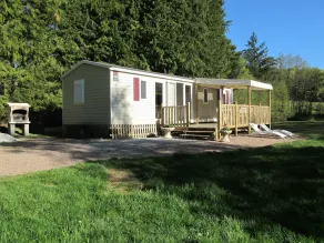 Comfortable mobile home with terrace on the edge of fishing ponds; small boat. - Image 4