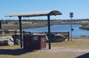 Private 2BR unit 4 beds free wifi & netflix & parks wine/beach - Image 5