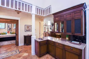 Endless Summer 5 Bedrooms 6 Bathrooms Home - Image 3