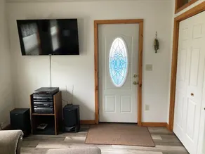 The Canal View Cottage - Image 2