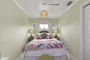 The Pink House Unit B: A Cozy Retreat Steps from the Beach - Image 5