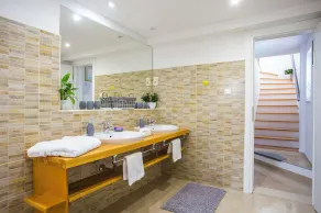 ☆ Luxury apartment ☆ Heated pool ☆ Private parking - Image 3