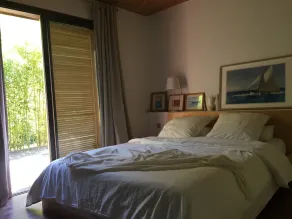 Wood Architect house, greenery, beaches on foot - Image 4
