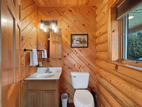 Fox Quarry Lodge (Direct ATV and Snowmobile Trail Access!) - Image 3