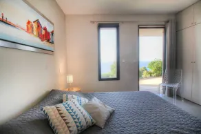 Villa 130m2, vista panorâmica do mar, acomoda 4, piscina de borda infinita - Image 5