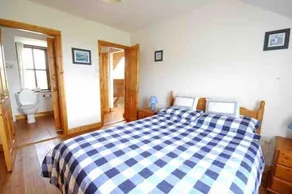 Stunning large stone cottage on the Wild Atlantic Way with sea views and WI-FI - Image 5