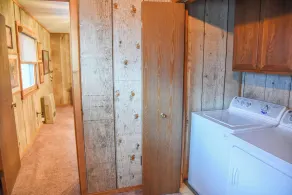 4 bedroom accommodation in Red River - Image 2