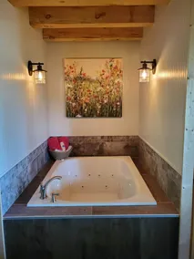 The Wildflower - Private cabin in wooded setting - Image 2