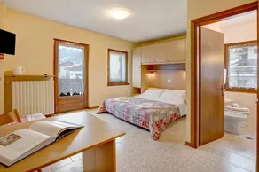 Apartment \"Monolocale Iris 1\" with Mountain View, Balcony & Wi-Fi - Image 3