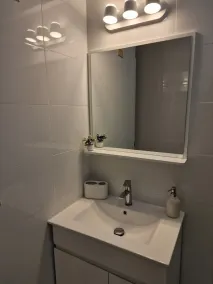 2 Bed parking gated modern - Image 3