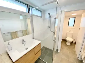Central, River Frontage, Large Covered Rear Deck, Renovated Cottage! - Image 3