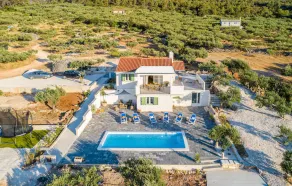 Amazing home in Splitska-Supetar - Image 5