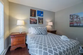 Newly Renovated Lakeview Condo Complex First Floor Oasis! - Image 5