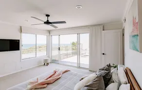 BROWN & CO - SONHO DO CARIBE (CASTAWAYS BEACH - NOOSA) - Image 5