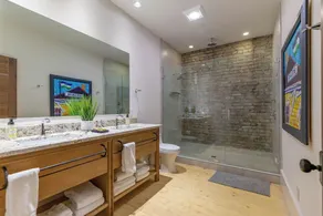 Loft moderne rénové à Dowtown Morganton avec charme original des années 1900! - Image 4