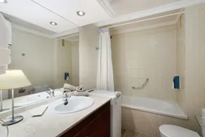Holiday Apartment 'Royal Park Albatros' with Pool & Wi-Fi - Image 5