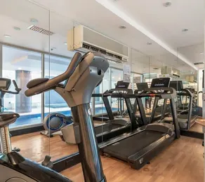 Glenelg Oasis, Pool, Gym, Spa & Sauna, Free Parking, City Views - Image 3