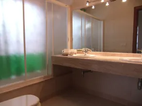 Fantastiskt två sovrum, två badrumsvilla, stor uppvärmd pool och terrass - Image 3